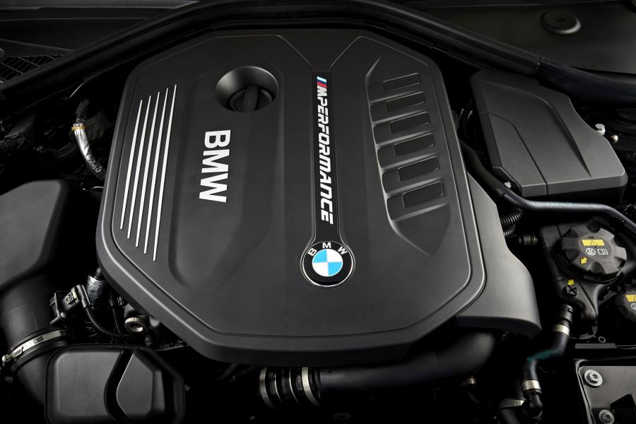Моторный отсек BMW M240i xDrive Coupe 2017 года  (WW) (фото 110 из 116)